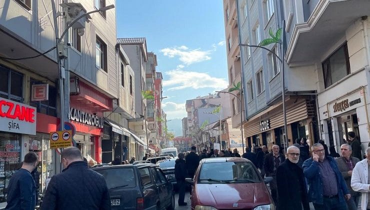 Rize de 4.7 Büyüklüğünde Deprem Oldu
